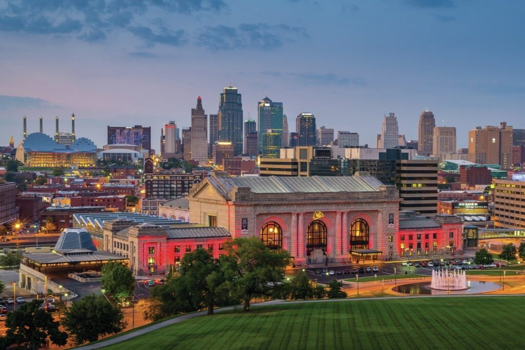 Union Station & Skyline, Kansas City, Missouri
