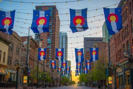 Larimer Square, Denver ©Evan Semón
