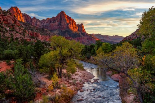 Aussicht zum Watchman Mountain und Virgin River
